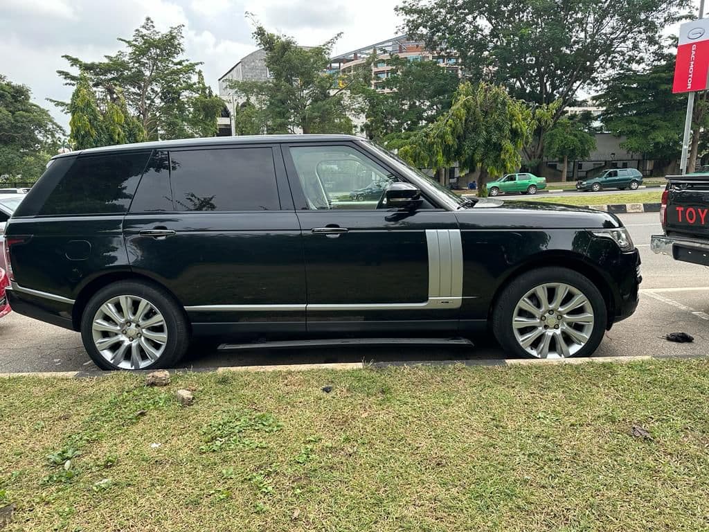 Representative image for Bulletproof Vehicle / SUV